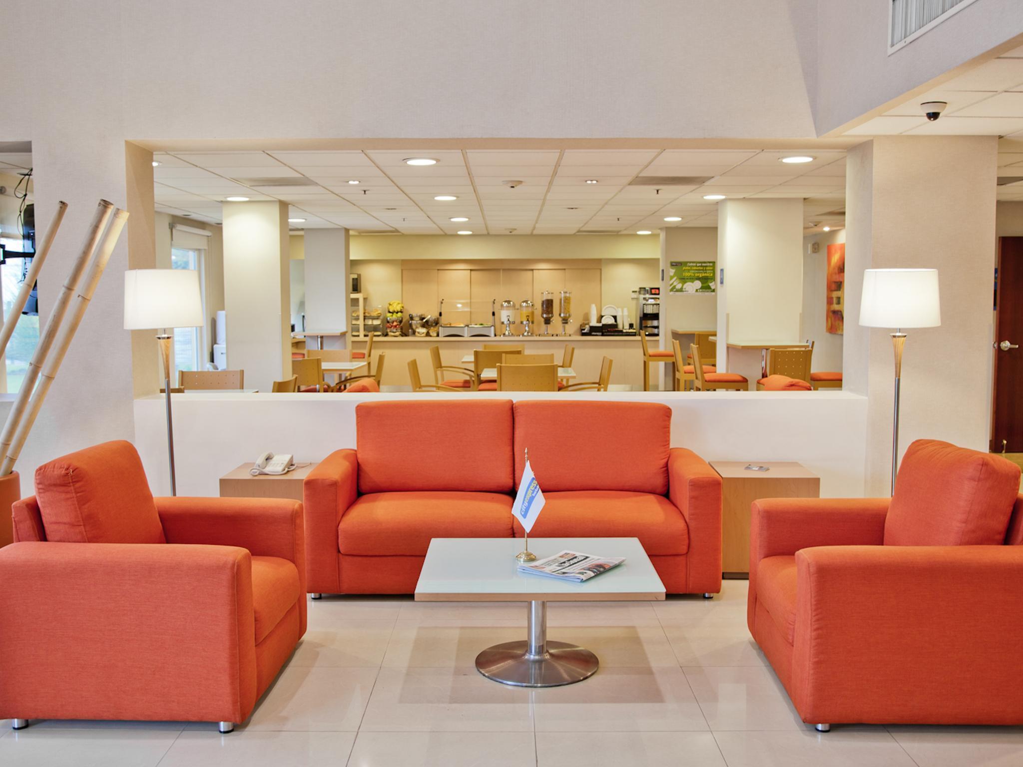 City Express By Marriott Celaya Parque Celaya (Guanajuato) Exterior foto